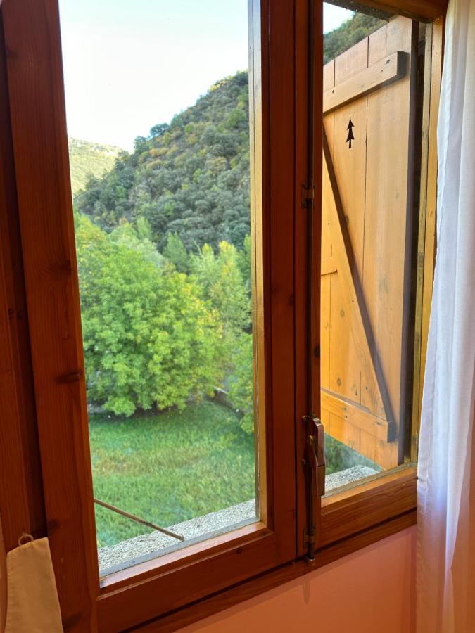Apartament Rialp Amb Vistes Al Riu Noguera Pallaresa Exterior photo